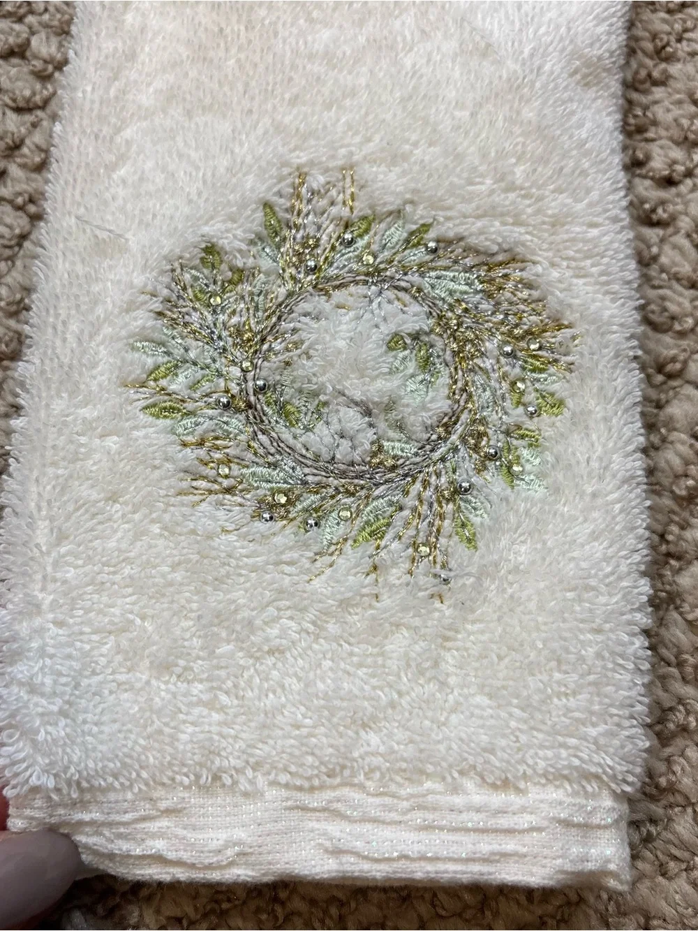 Lot of 6 Holiday Themed Towels Mixed Higher End Brands